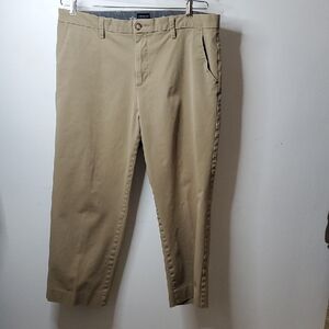 Dockers Men's Khaki Chinos